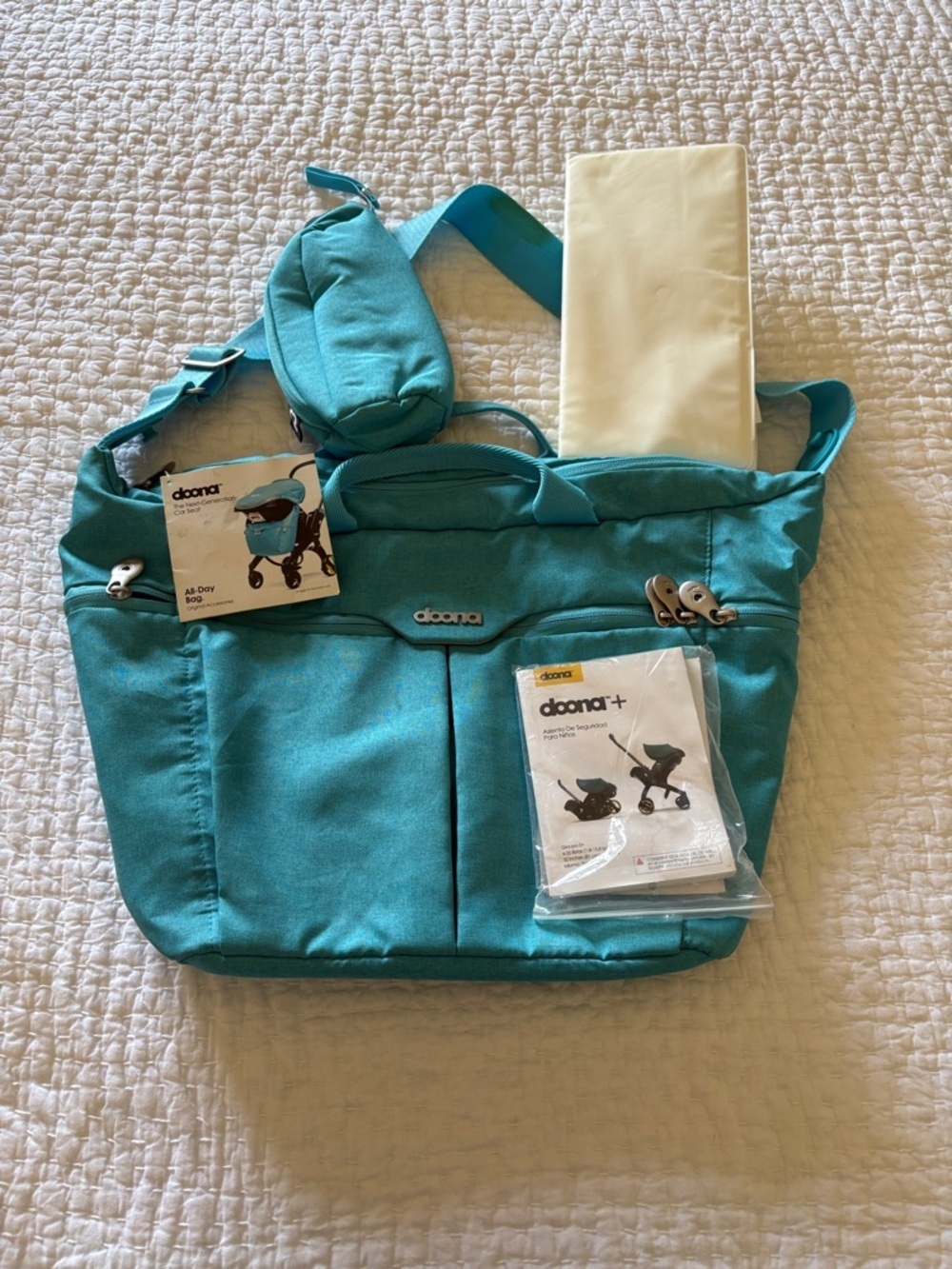Doona BNWT All-Day Teal Women’s Diaper Bag “Stained” Sold Out on Site Retired